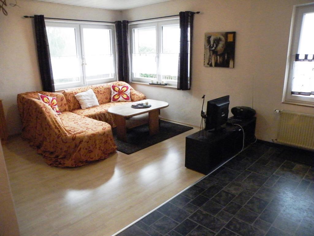 Haus Bahlo - Ferienwohnungen Attendorn Habitación foto